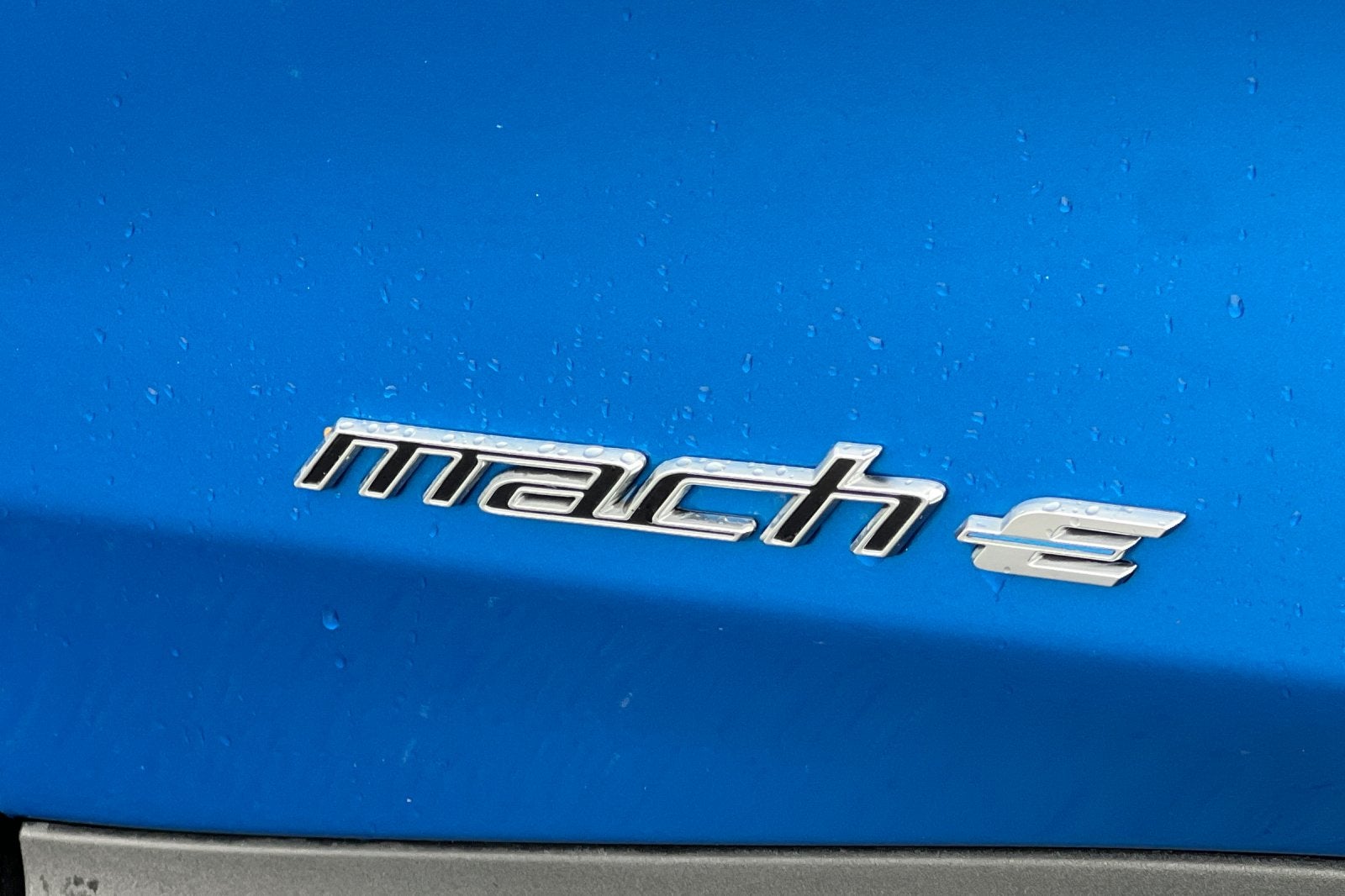 2025 Ford Mustang Mach-E Select