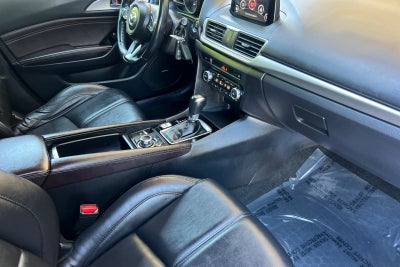 2018 Mazda Mazda3 5-Door Touring