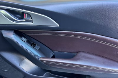 2018 Mazda Mazda3 5-Door Touring