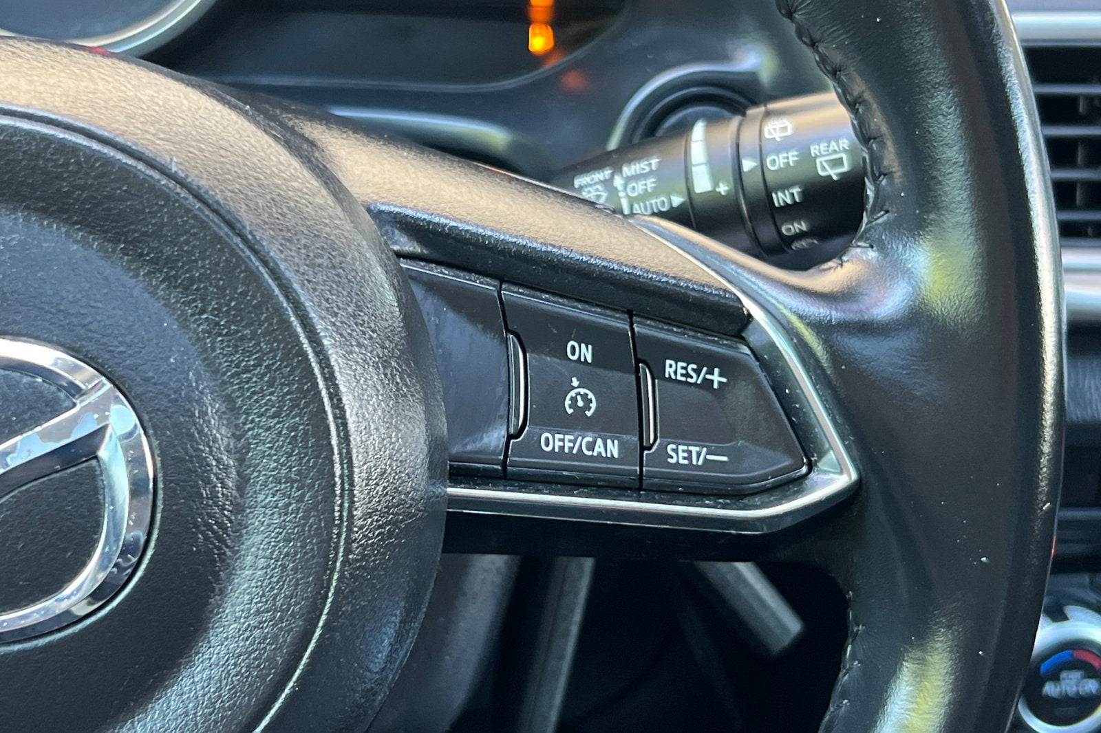2018 Mazda Mazda3 5-Door Touring