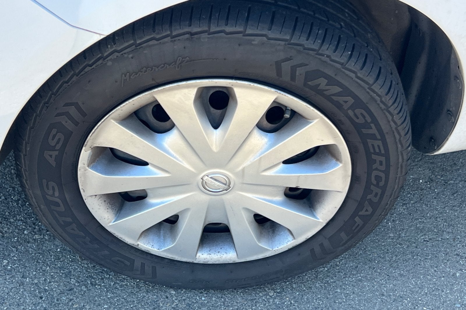 2016 Nissan Versa SV