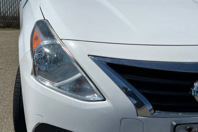 2016 Nissan Versa SV