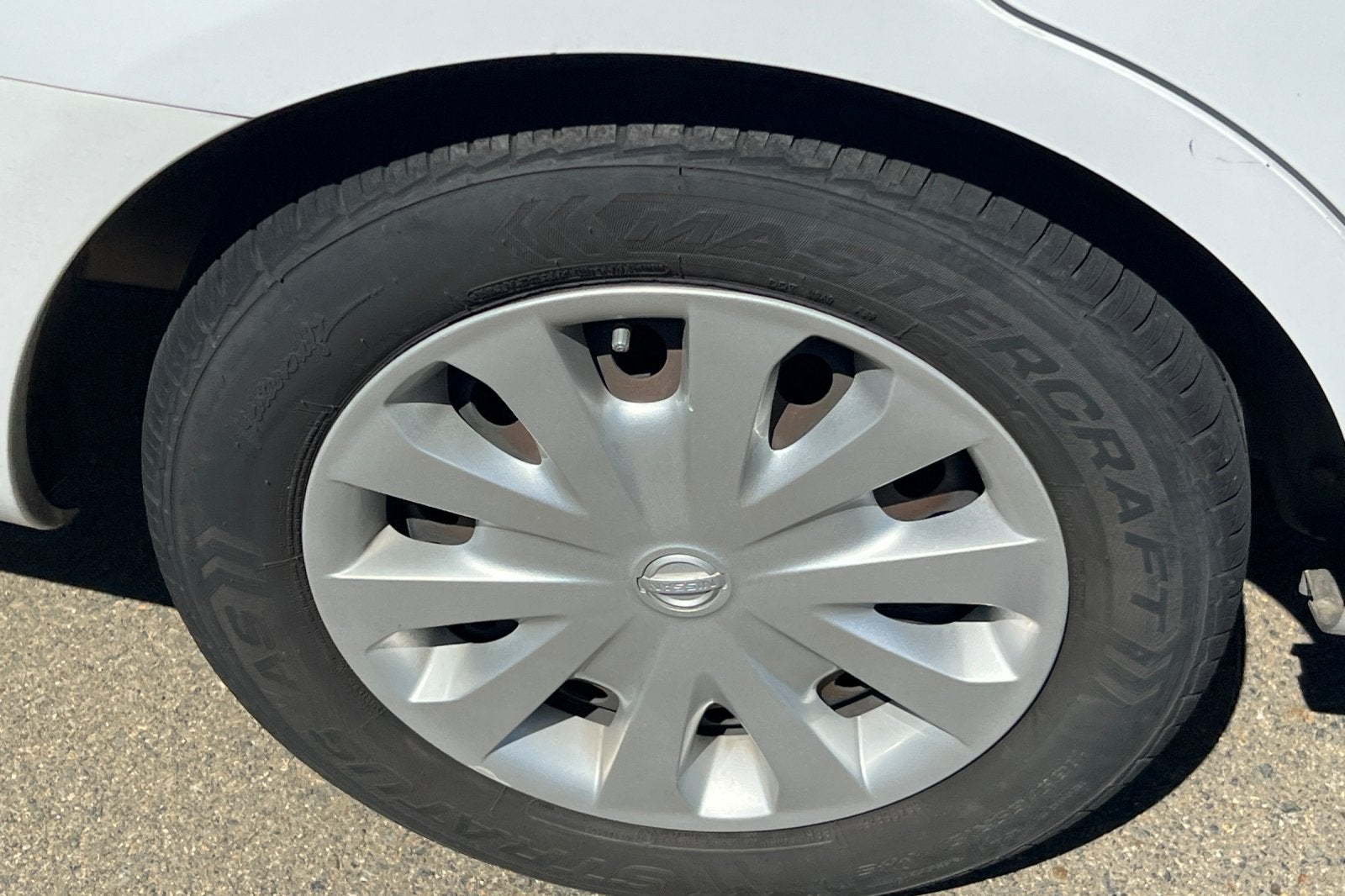 2016 Nissan Versa SV