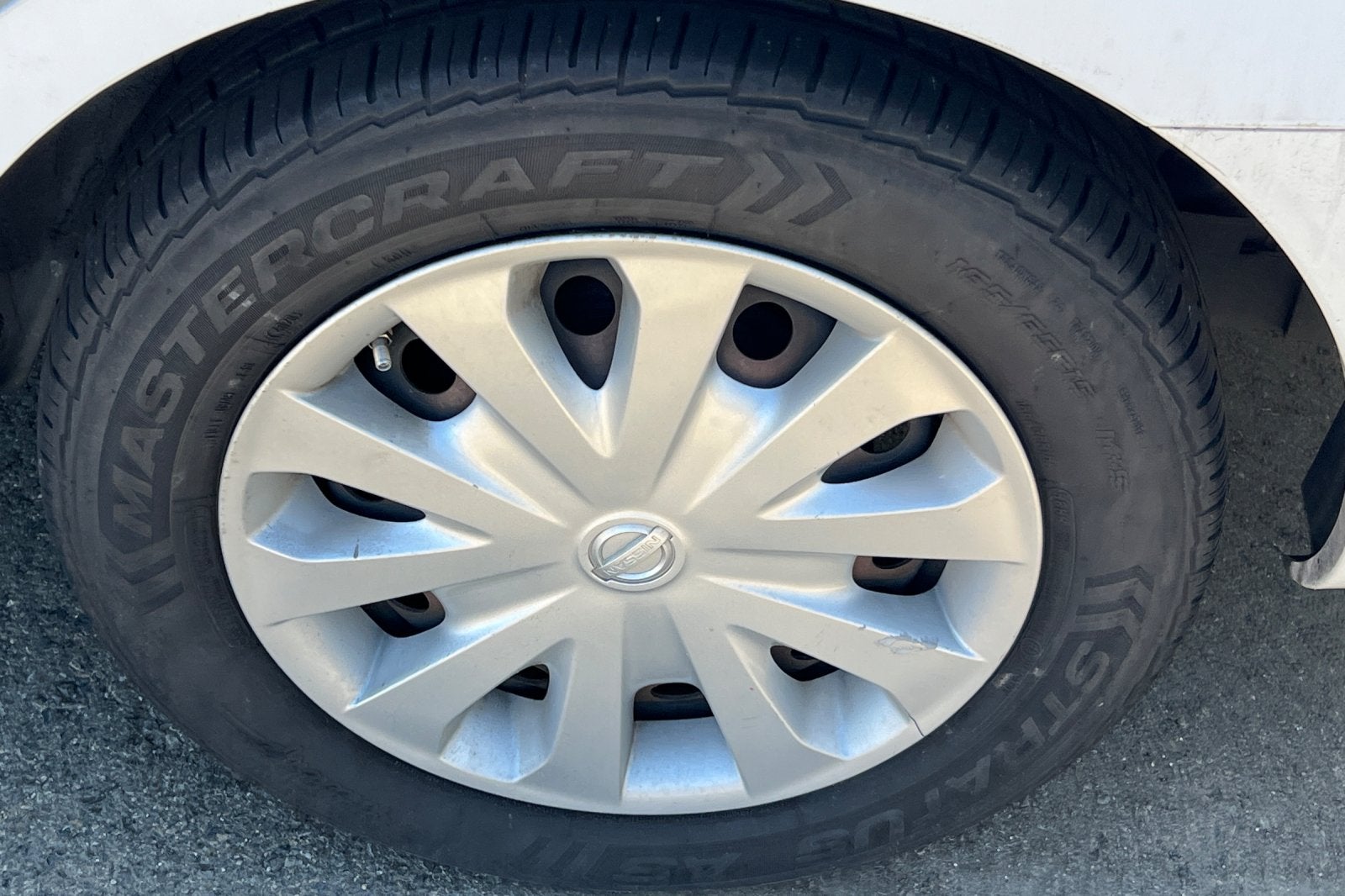 2016 Nissan Versa SV