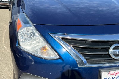 2018 Nissan Versa SV