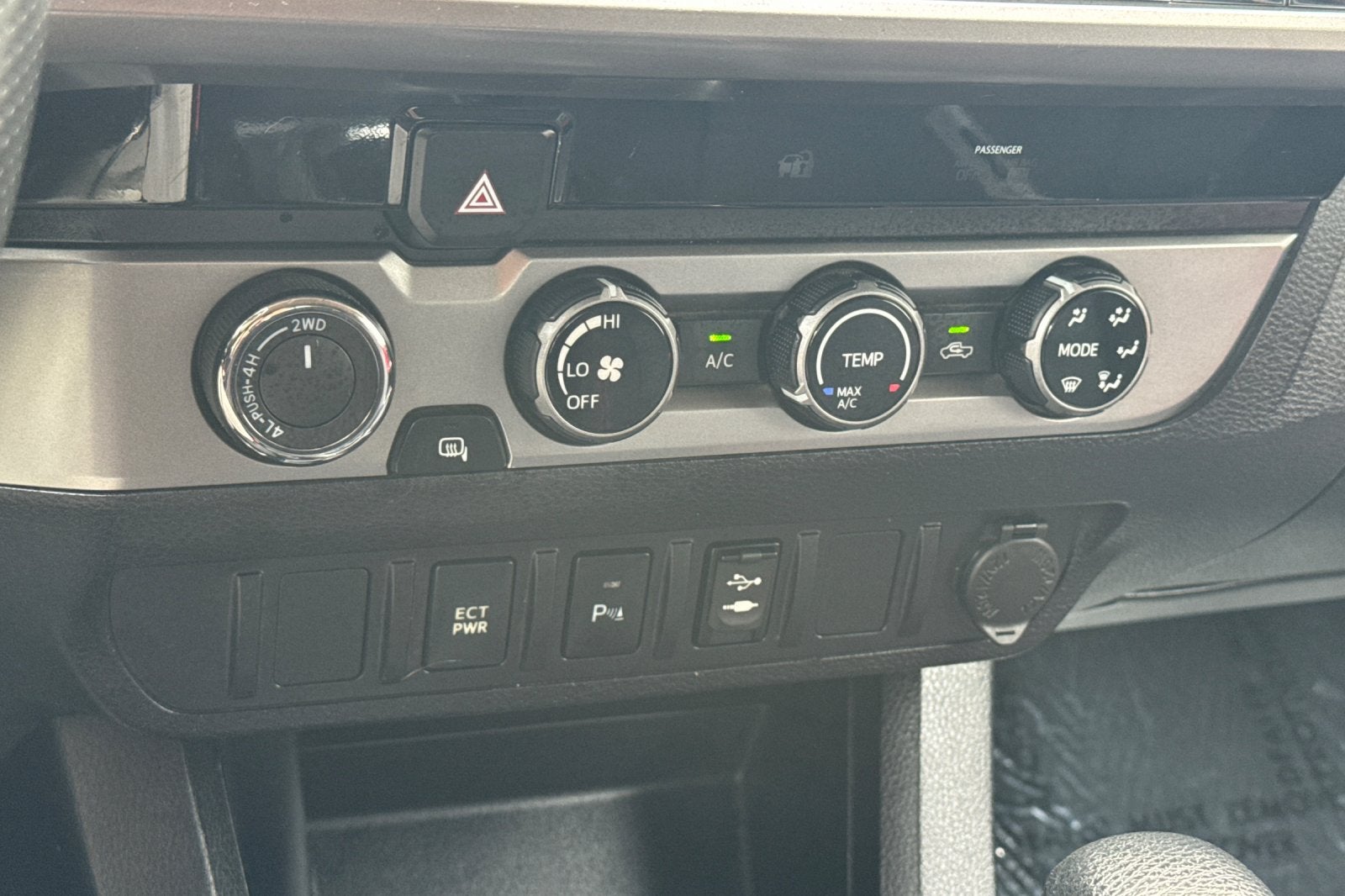 2016 Toyota Tacoma SR5