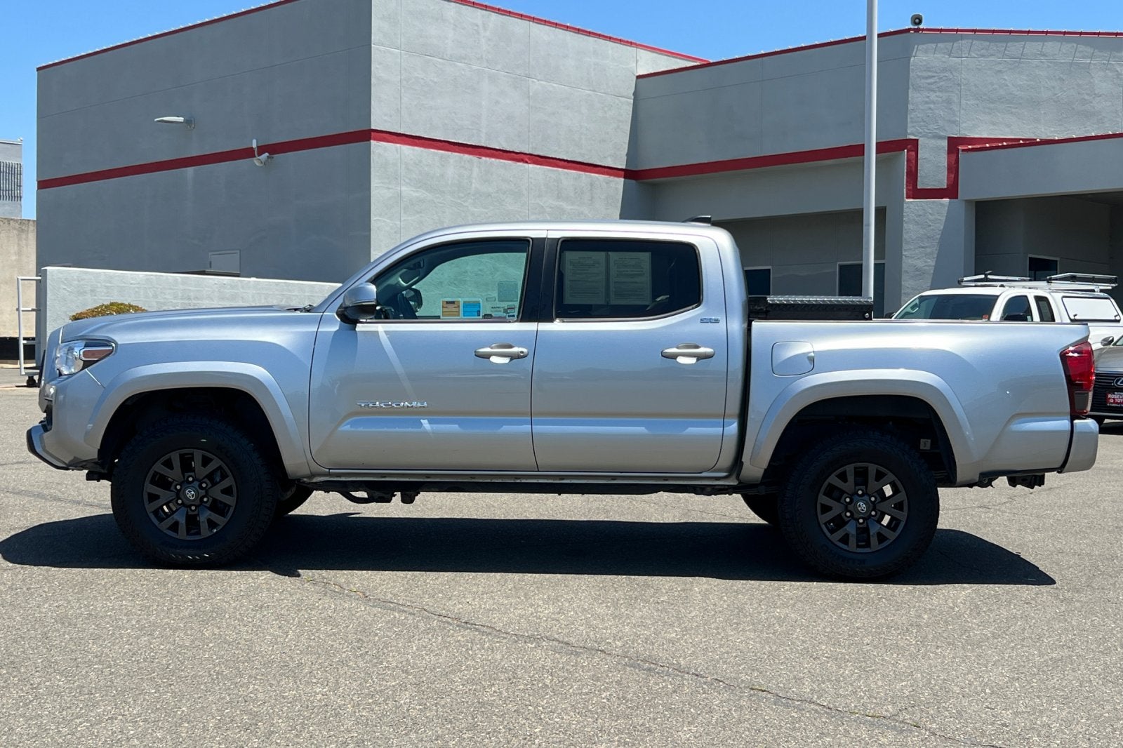 2022 Toyota Tacoma SR5