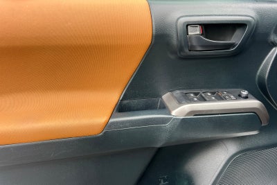 2016 Toyota Tacoma SR5