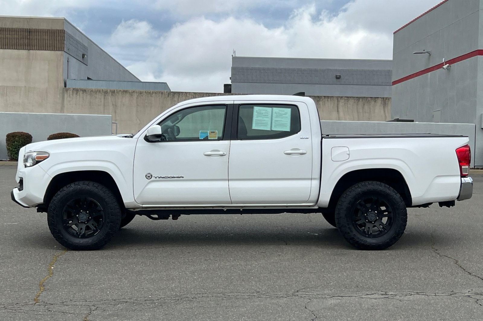 2016 Toyota Tacoma SR5