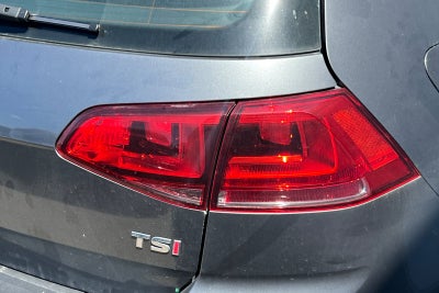 2017 Volkswagen Golf Wolfsburg Edition