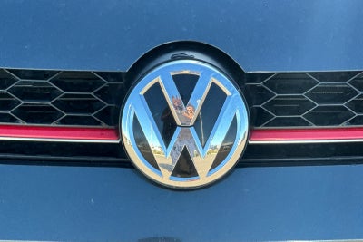 2017 Volkswagen Golf GTI Sport