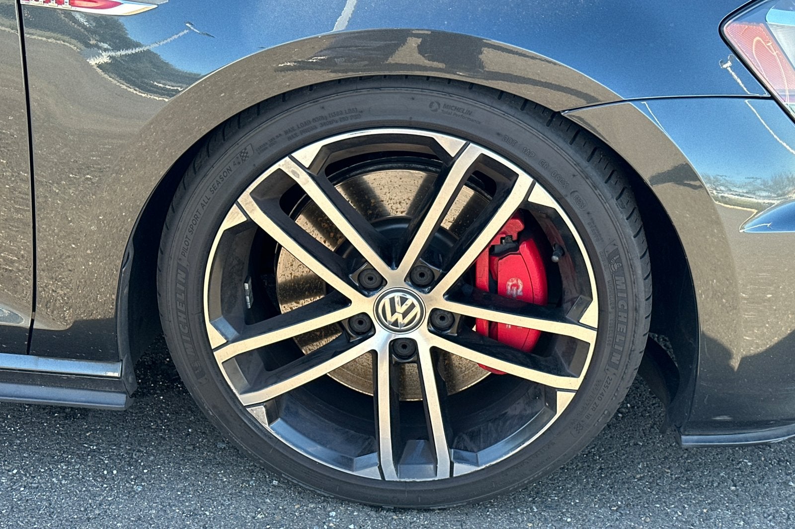 2017 Volkswagen Golf GTI Sport