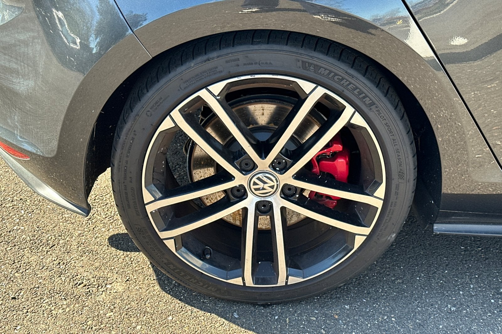 2017 Volkswagen Golf GTI Sport