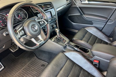 2015 Volkswagen Golf GTI SE