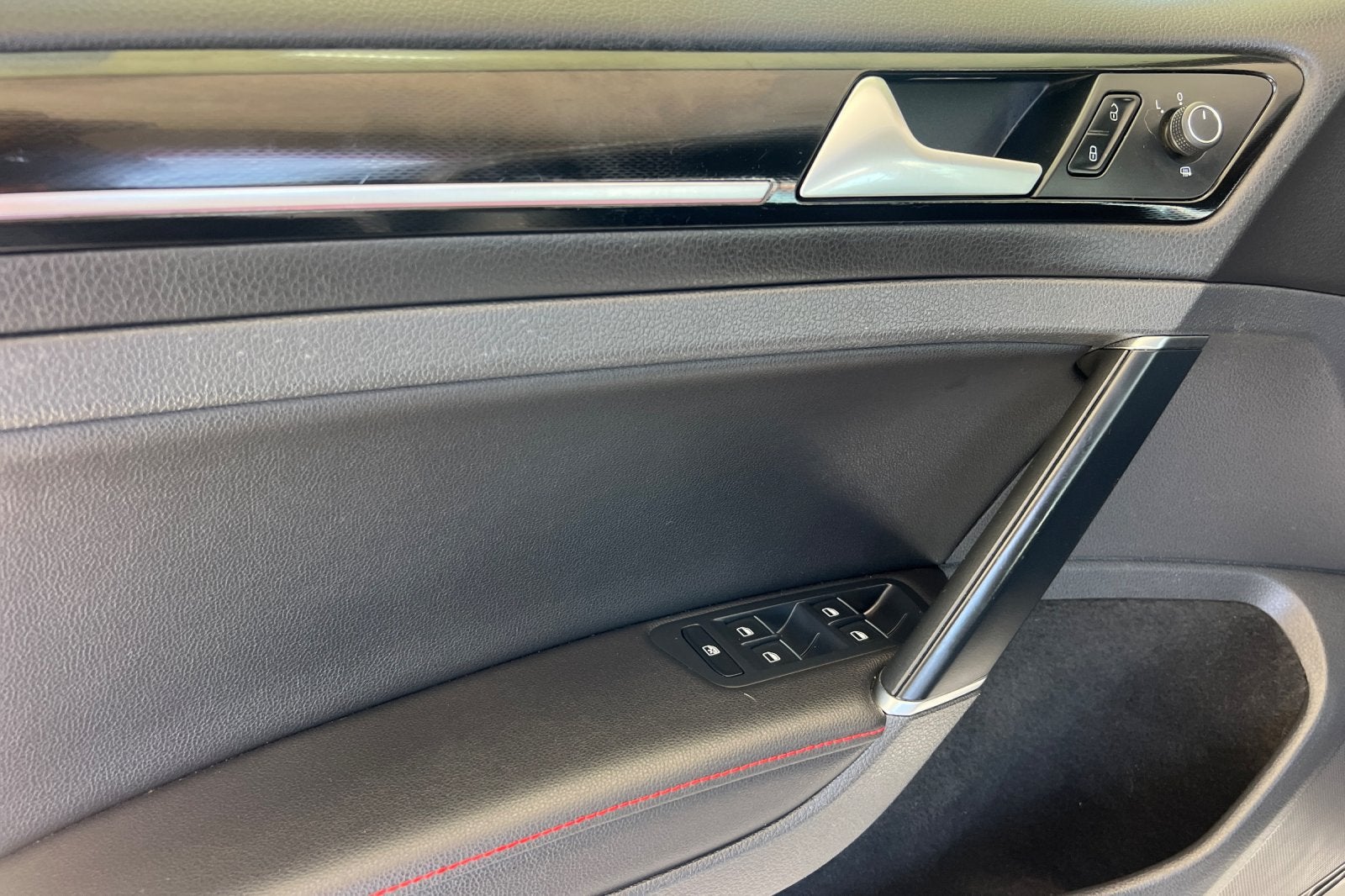 2015 Volkswagen Golf GTI SE