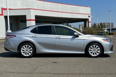2018 Toyota Camry LE