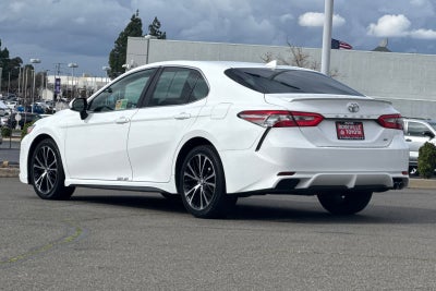 2019 Toyota Camry SE