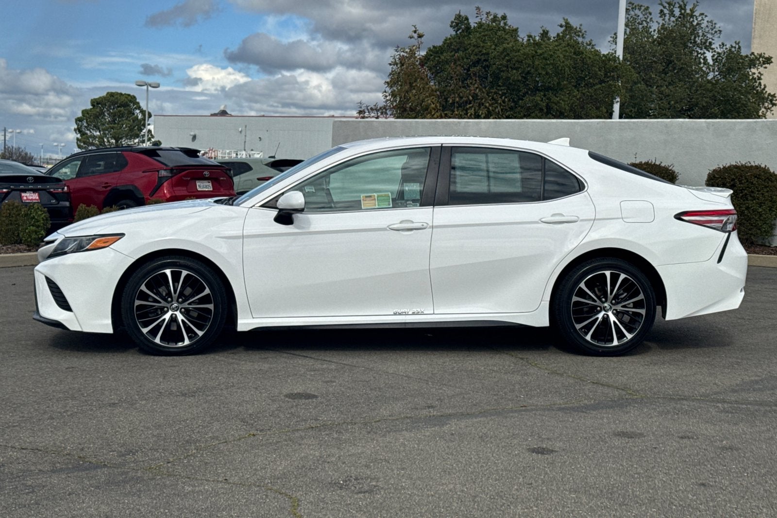2019 Toyota Camry SE