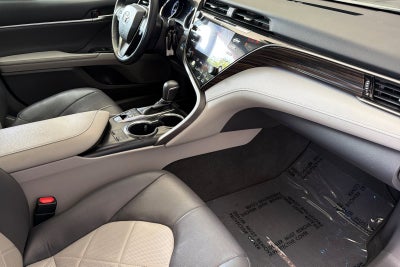 2019 Toyota Camry Hybrid XLE