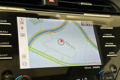2019 Toyota Camry Hybrid XLE