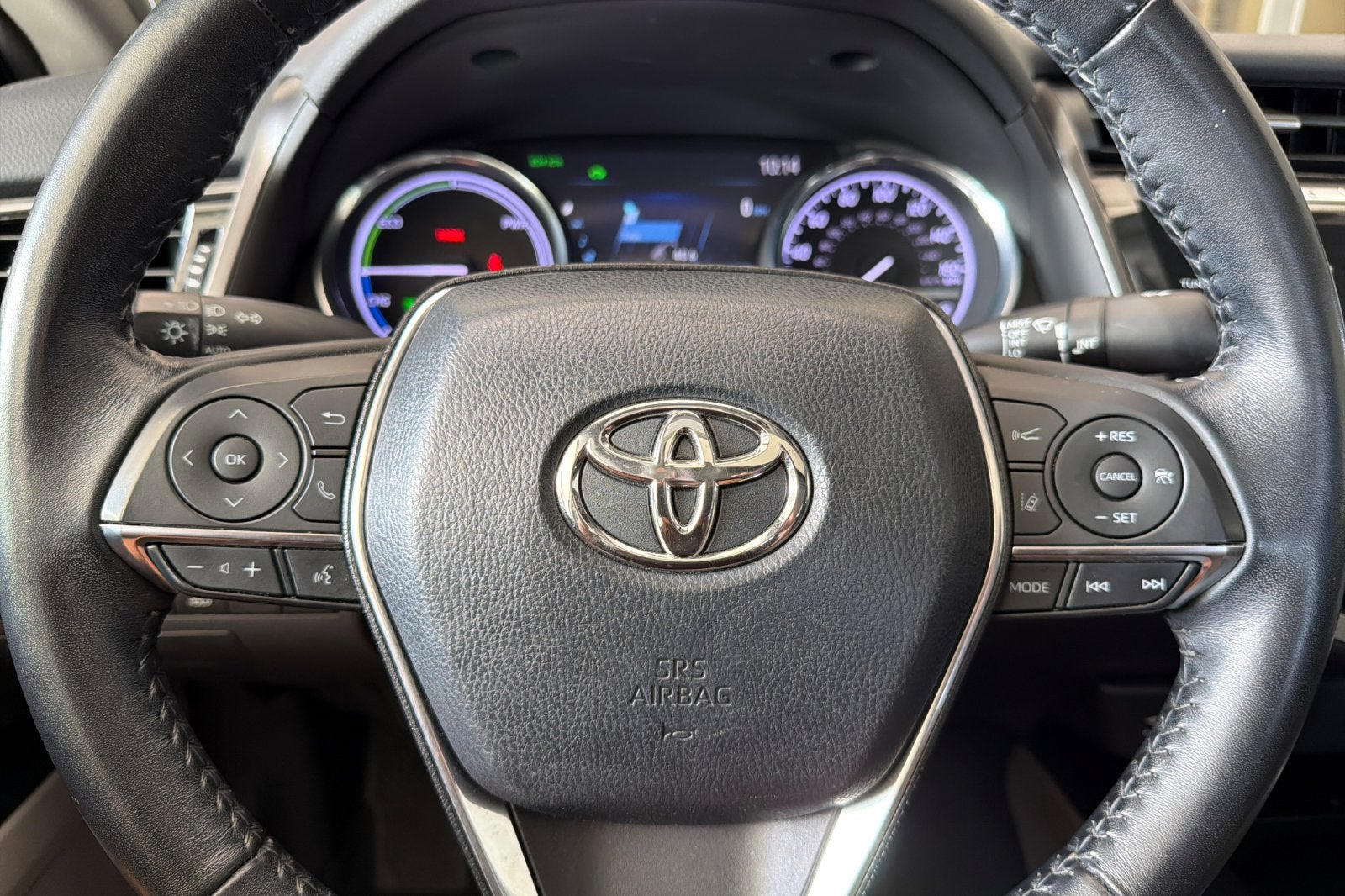 2019 Toyota Camry Hybrid XLE