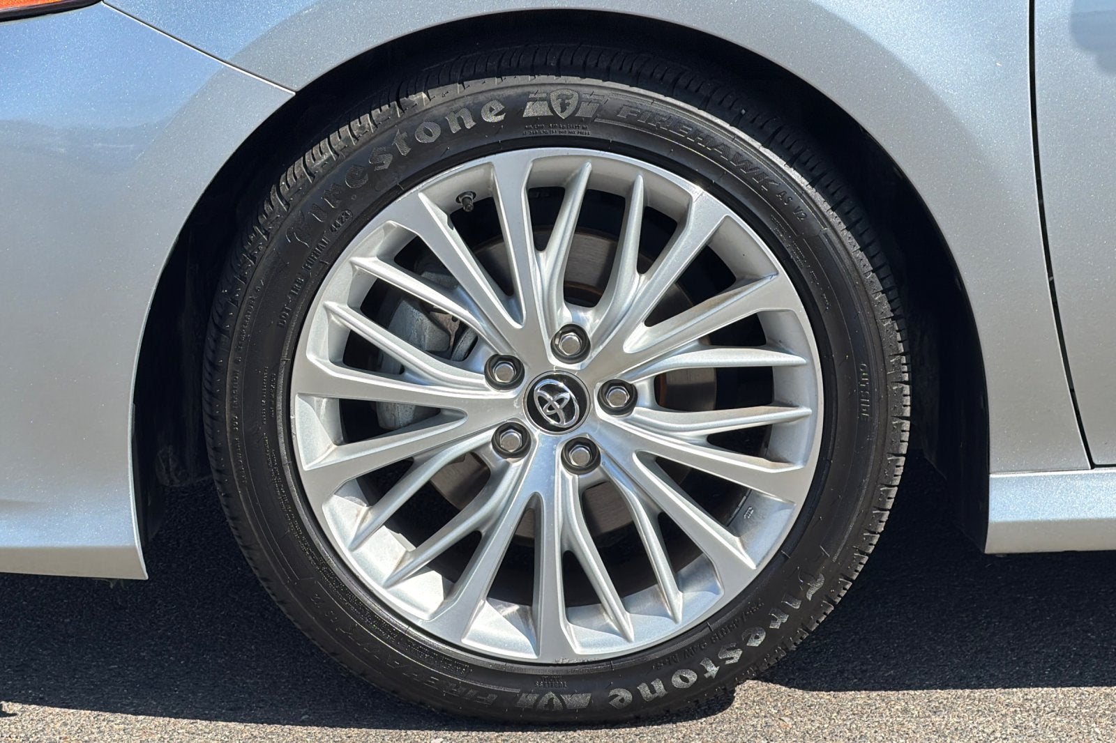 2019 Toyota Camry Hybrid XLE