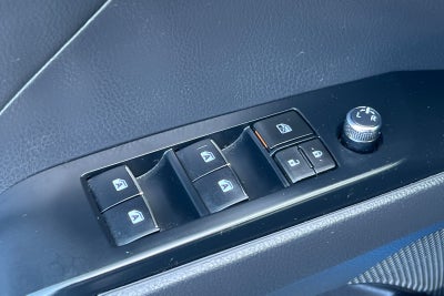 2019 Toyota Camry Hybrid XLE