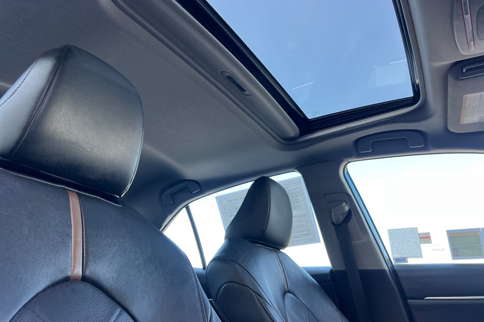 2019 Toyota Camry Hybrid XLE