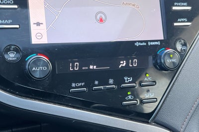 2019 Toyota Camry Hybrid XLE