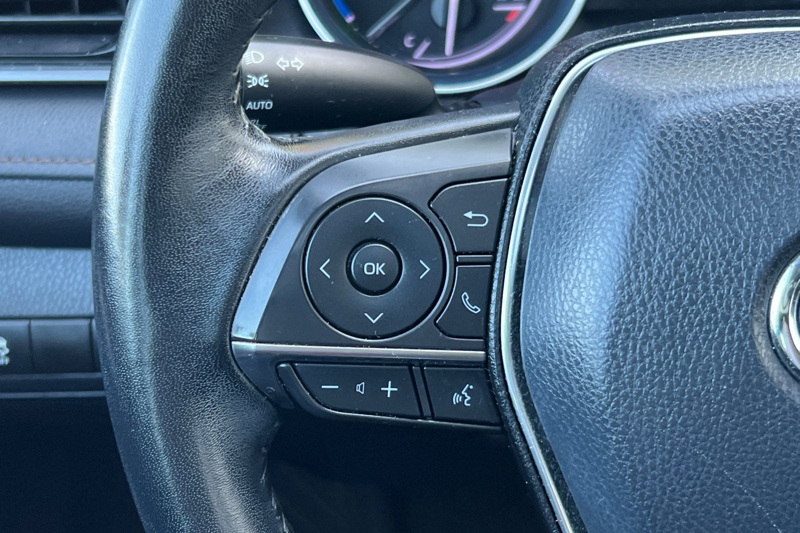 2019 Toyota Camry Hybrid XLE