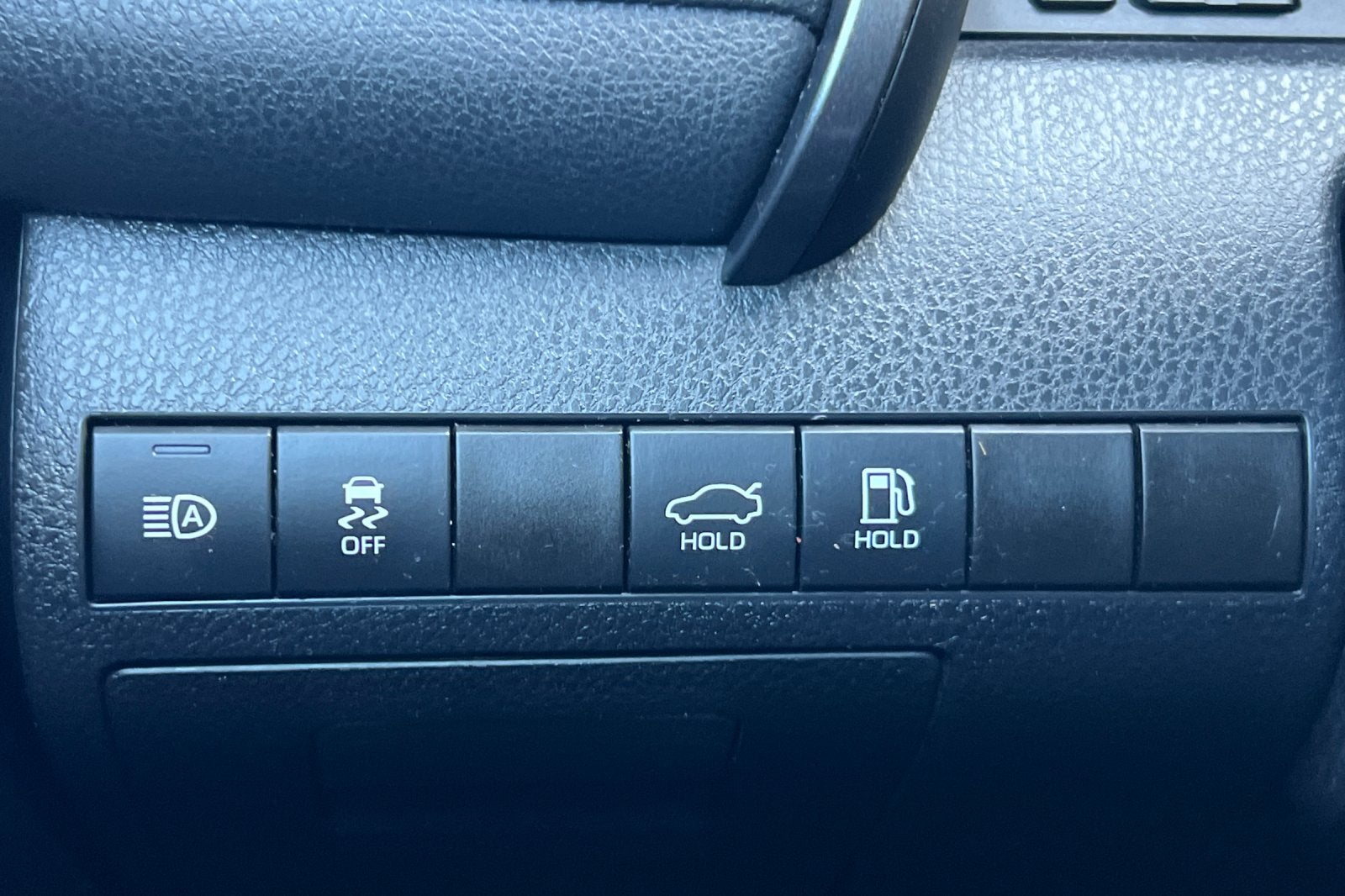 2019 Toyota Camry Hybrid XLE