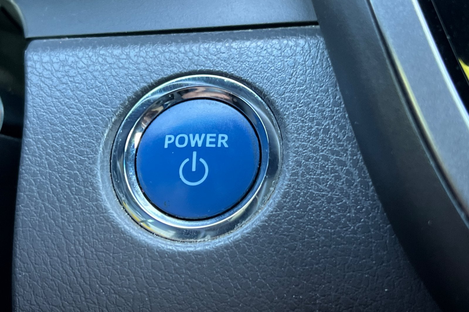 2018 Toyota Camry Hybrid SE