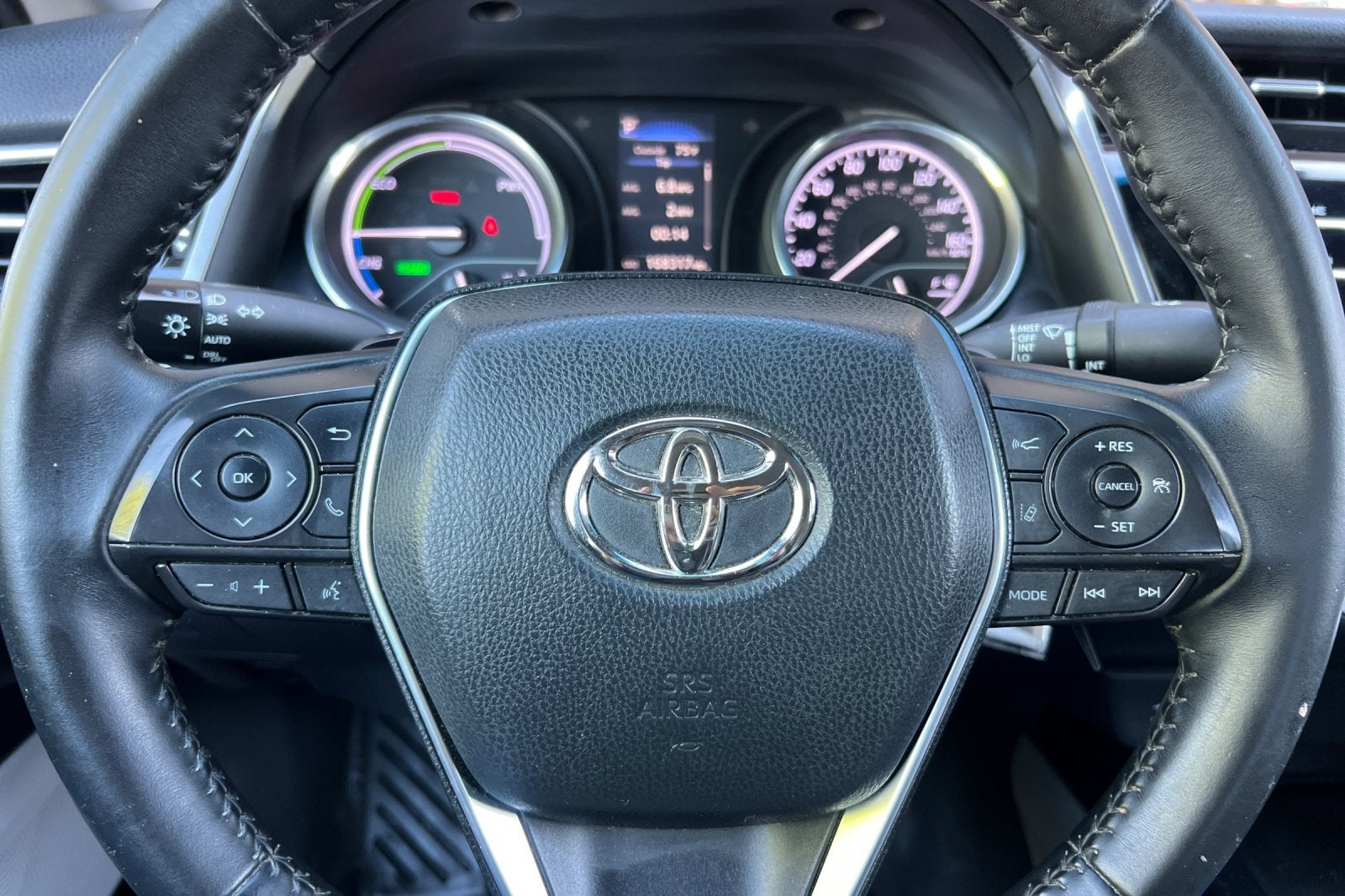 2018 Toyota Camry Hybrid SE