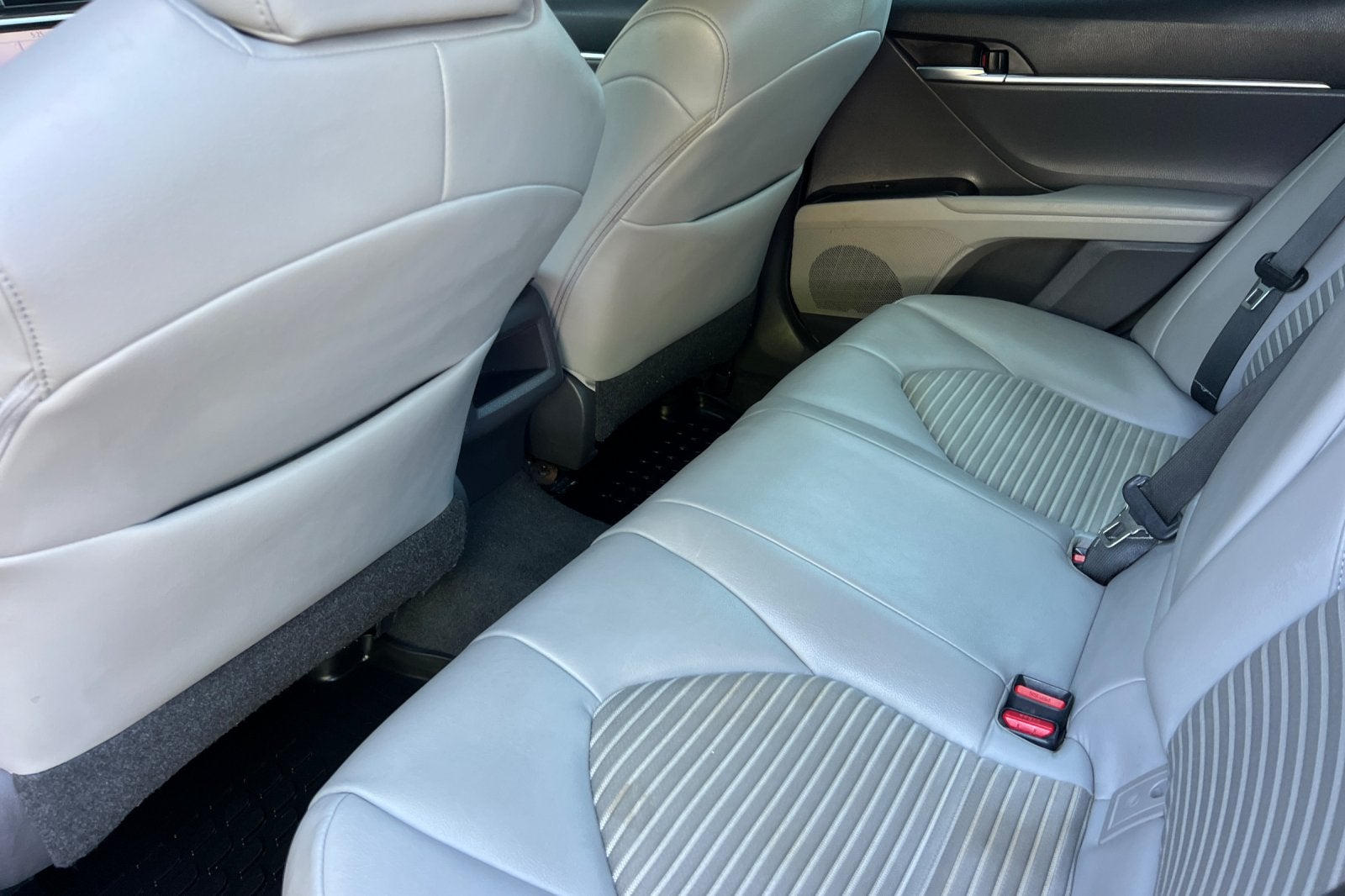 2018 Toyota Camry Hybrid SE