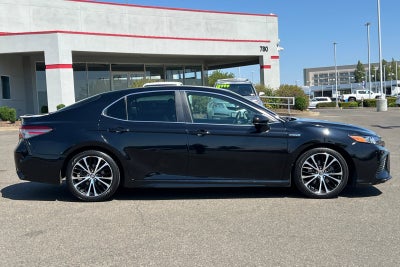 2018 Toyota Camry Hybrid SE