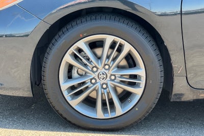 2015 Toyota Camry Hybrid SE