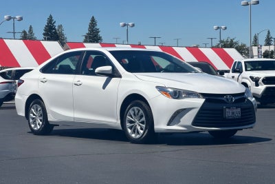 2017 Toyota Camry LE