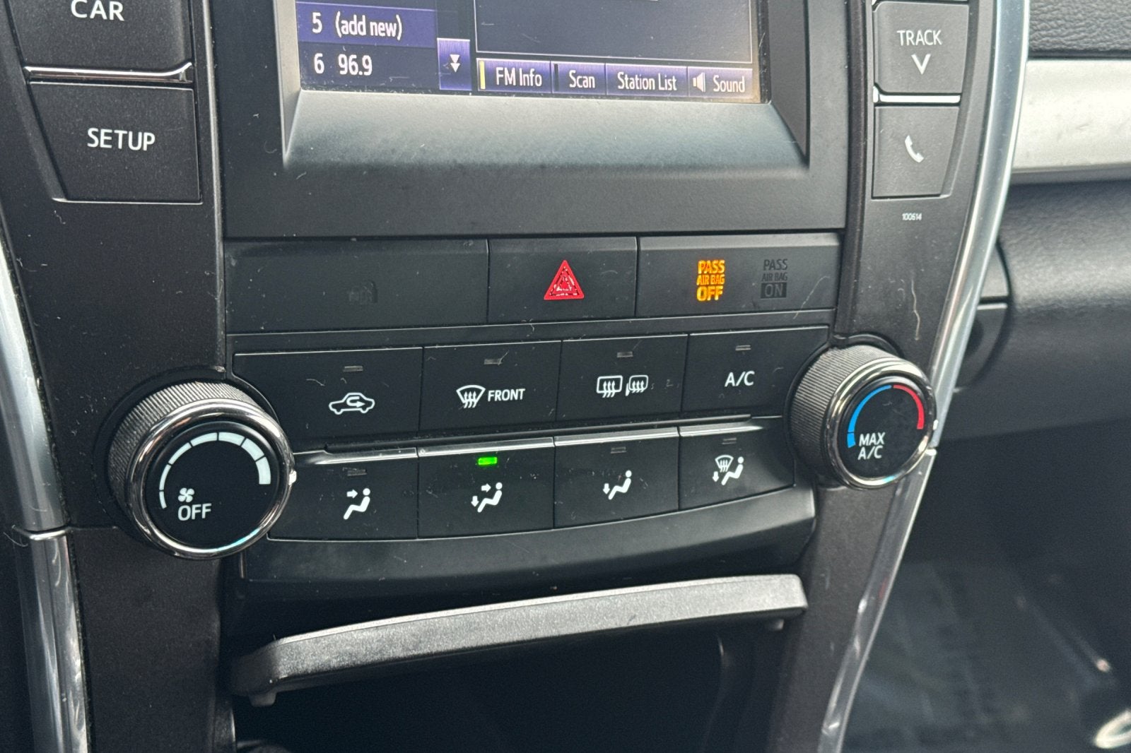 2016 Toyota Camry SE