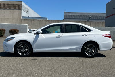 2017 Toyota Camry SE
