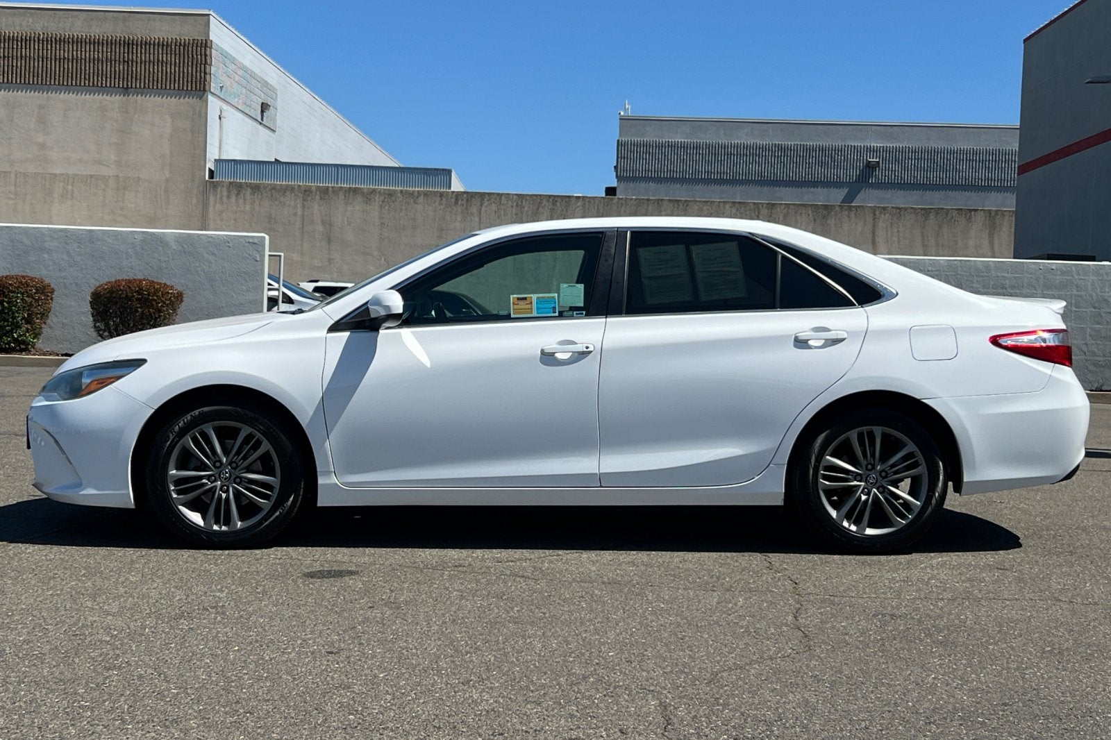 2017 Toyota Camry SE