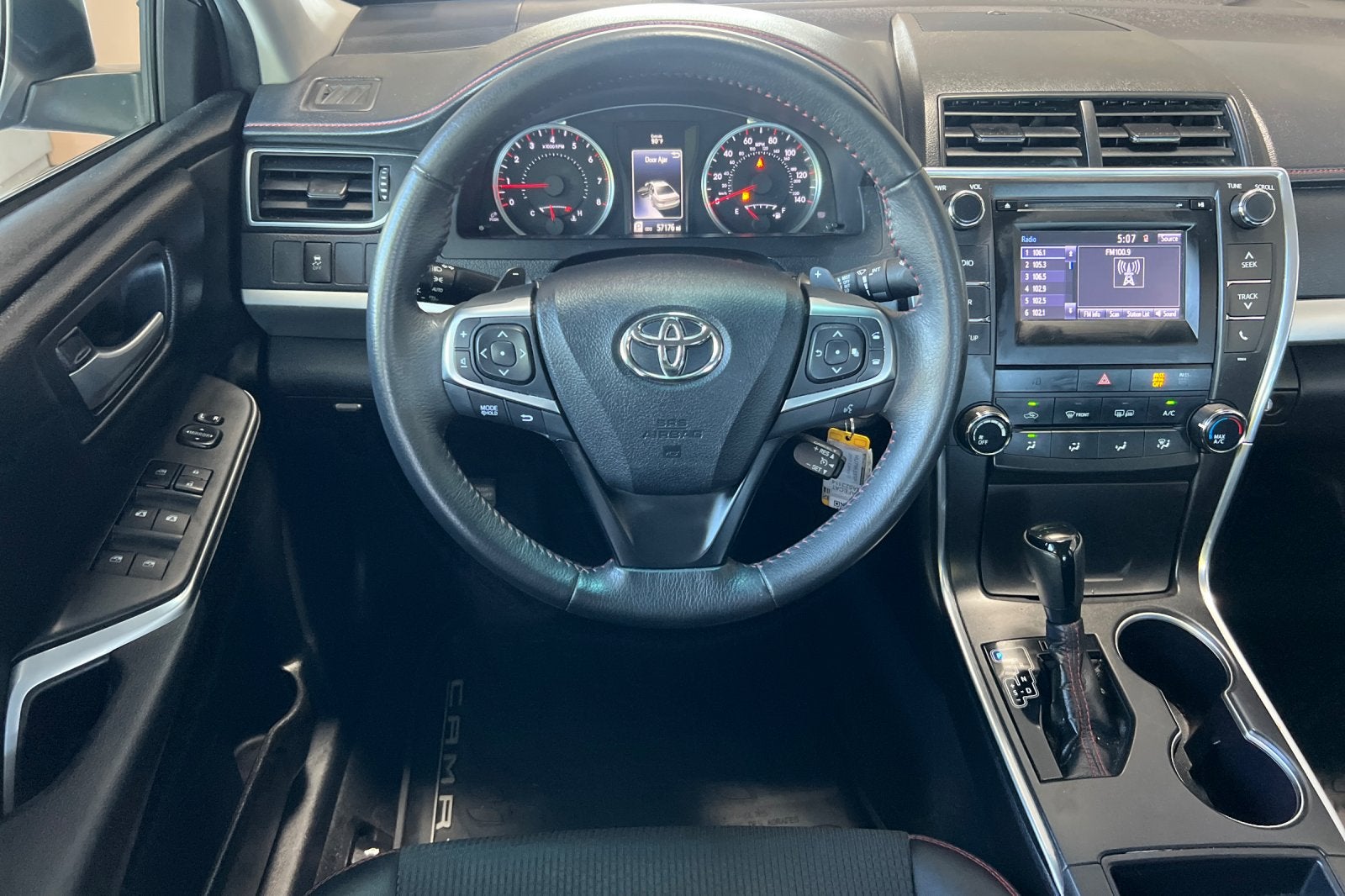 2017 Toyota Camry SE