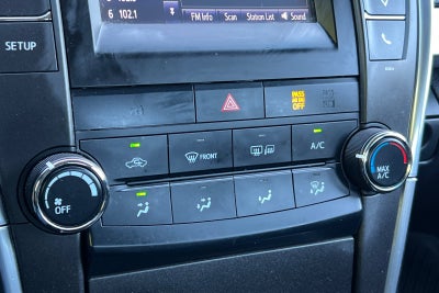 2017 Toyota Camry SE