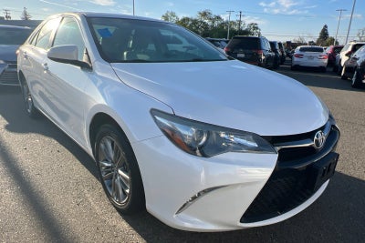 2016 Toyota Camry SE