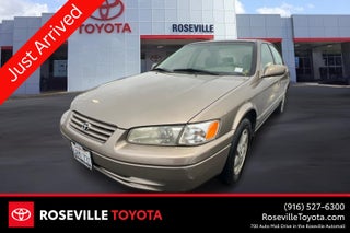 1999 Toyota Camry LE