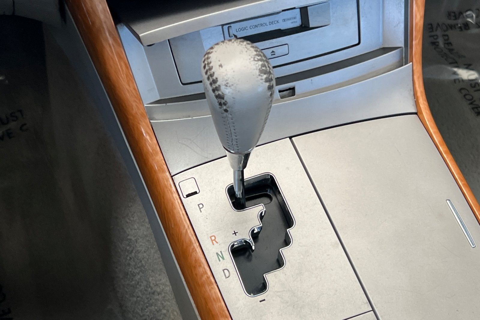 2005 Toyota Avalon XLS