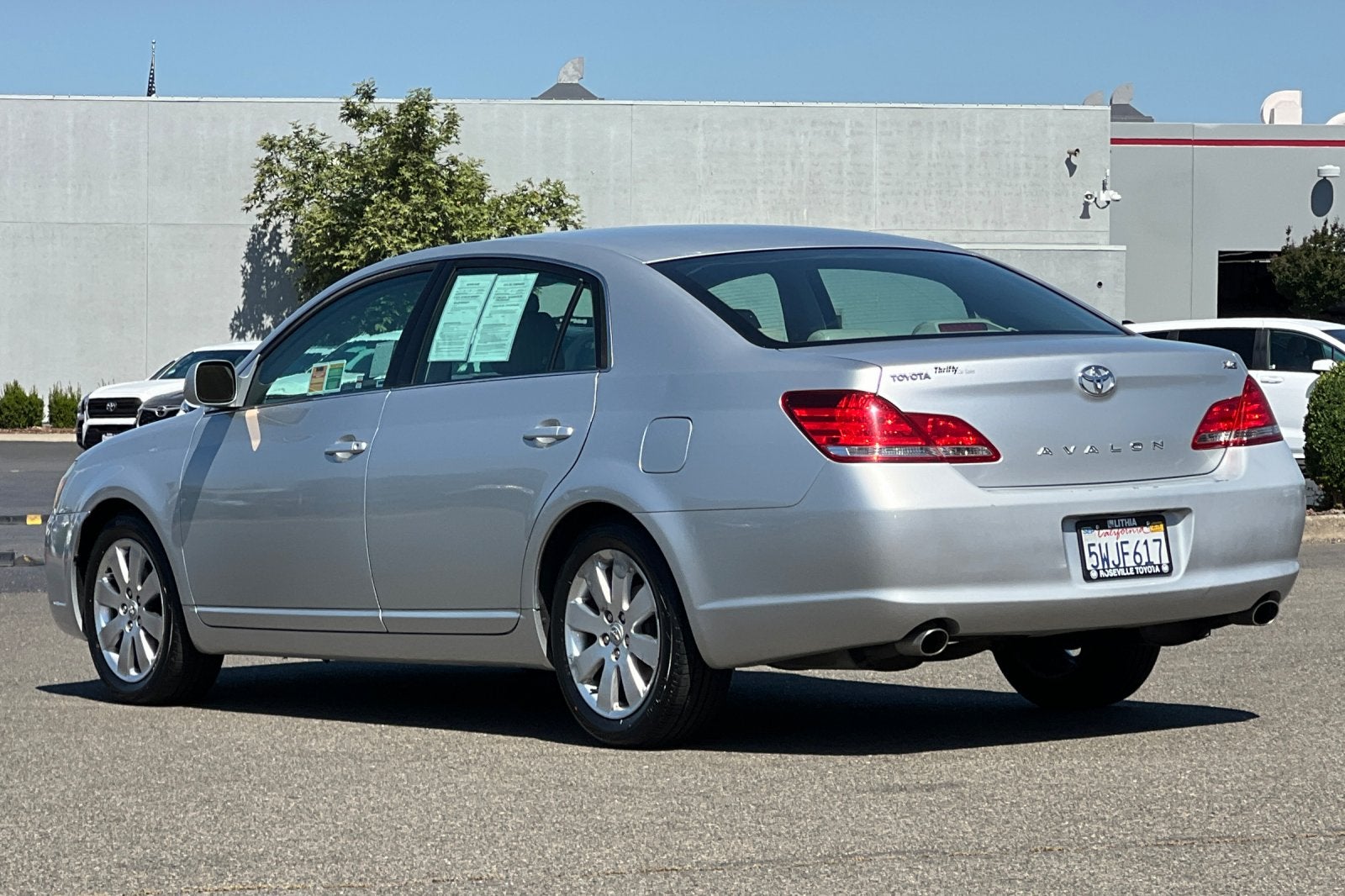2005 Toyota Avalon XLS