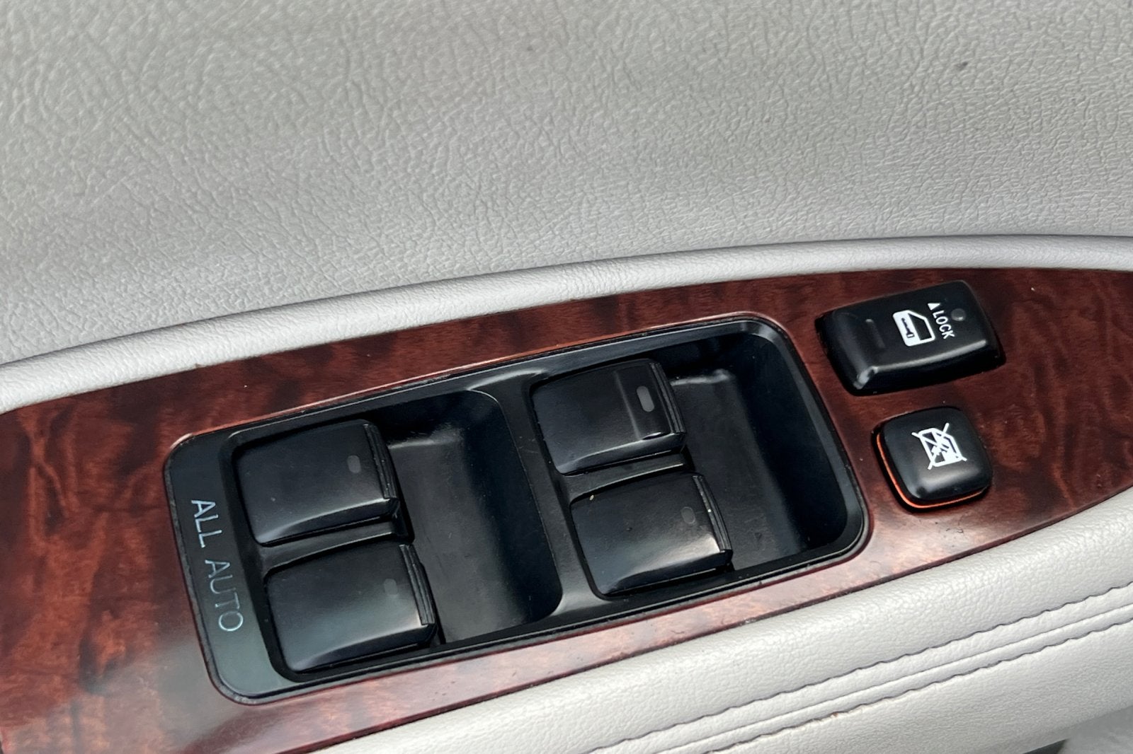 2011 Toyota Avalon Limited