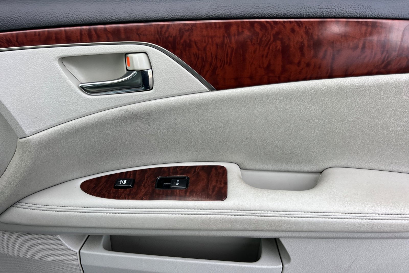 2011 Toyota Avalon Limited