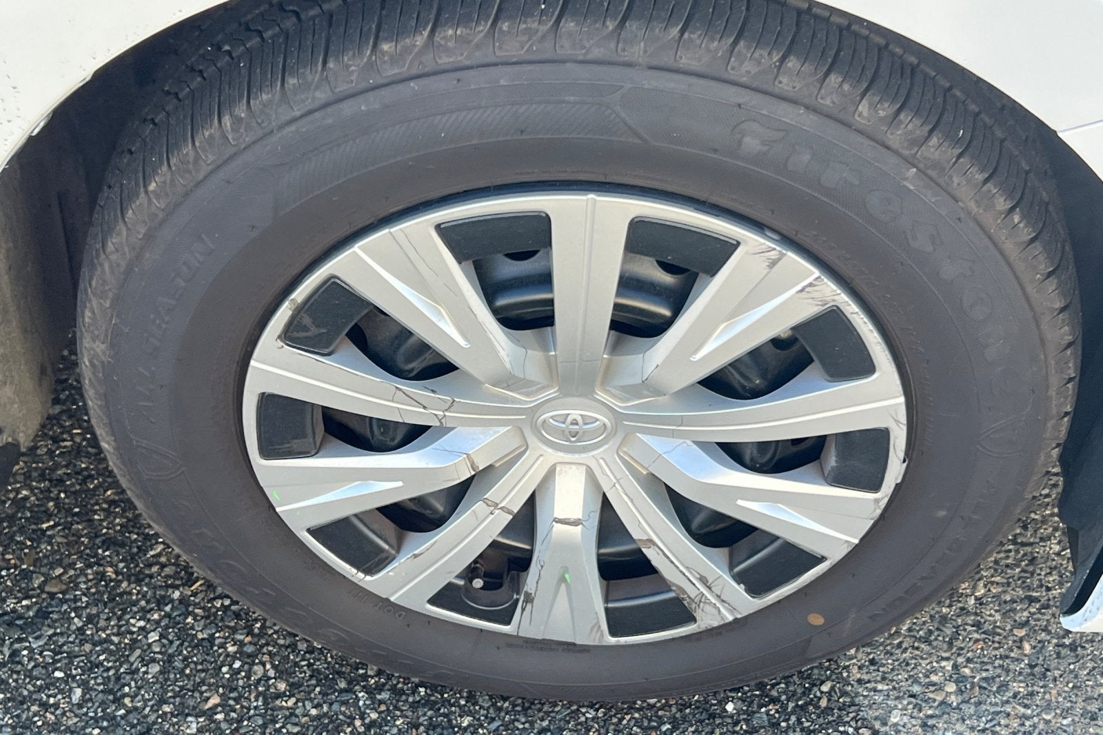 2022 Toyota Camry Hybrid LE