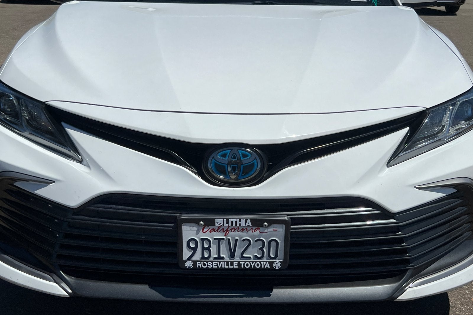 2022 Toyota Camry Hybrid LE